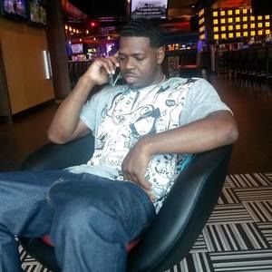 Meet your Posher, Dee polo